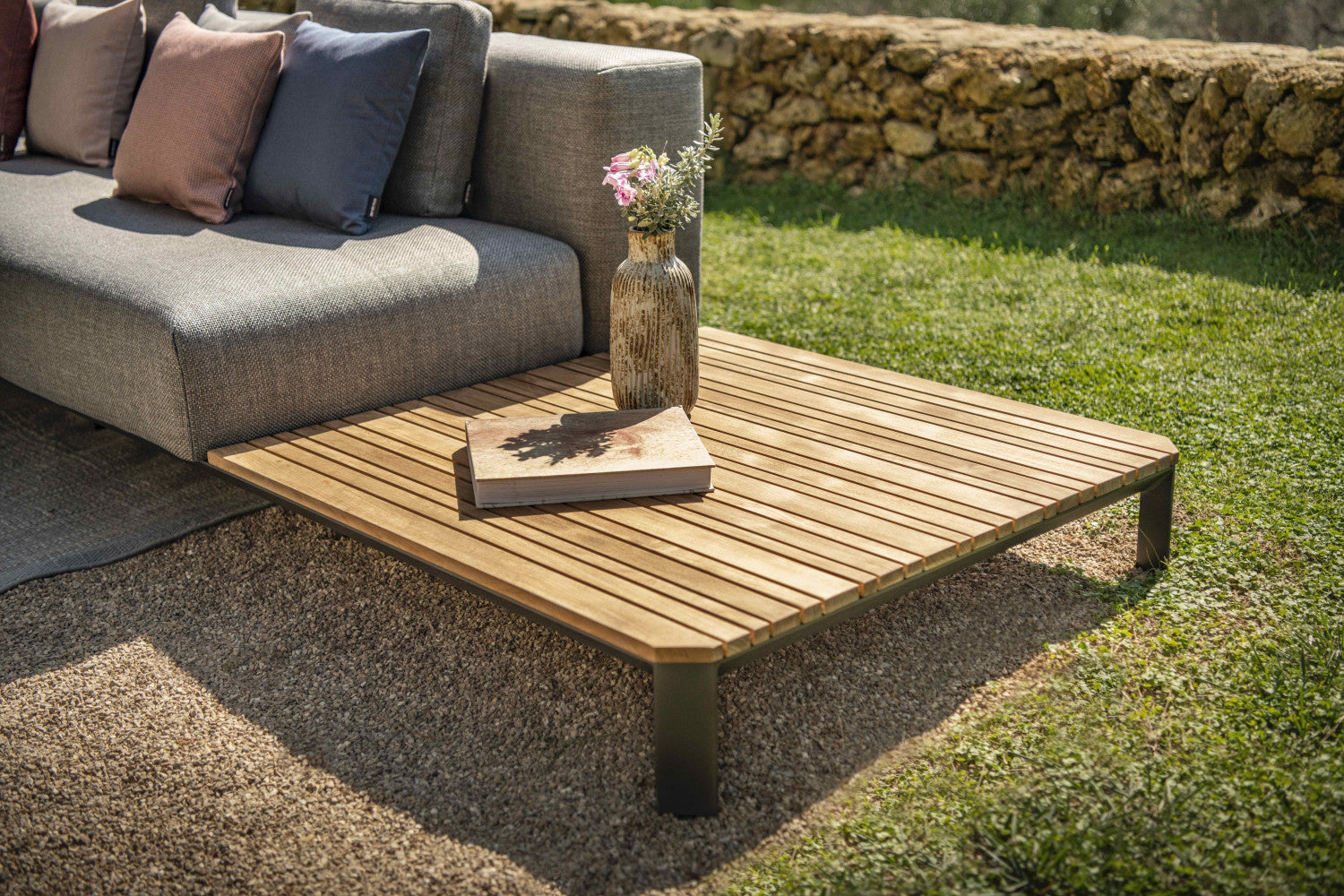 sfeerafbeelding Mauroo antraciet tafel